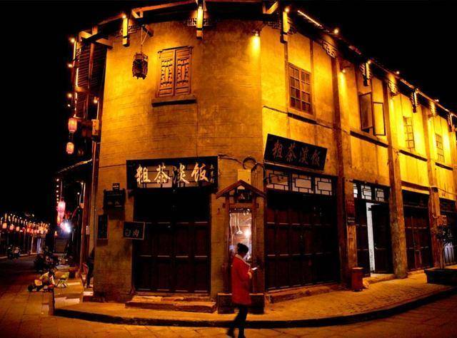 小巷深处隐藏宝藏，24小时最新地址探秘特色小店