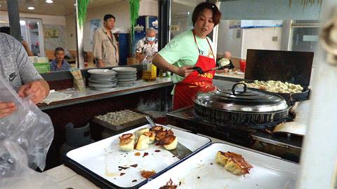 国外新闻热点与独特风味小店探索之旅,小巷深处的隐藏版特色揭秘