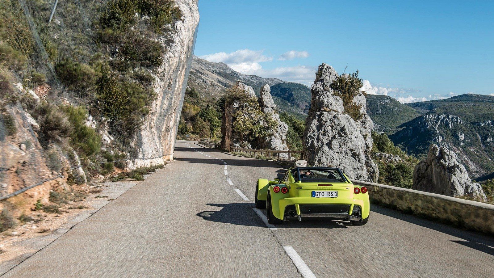 探索特色小店，最新跑车图片隐藏于小巷深处的奇妙宝藏