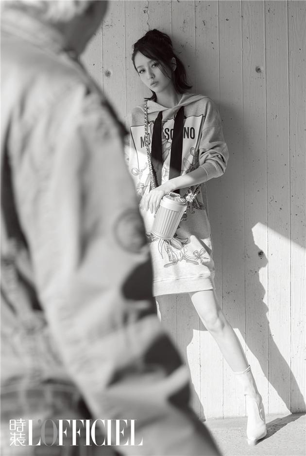 佟丽娅最新动态，演艺之路展现多面魅力