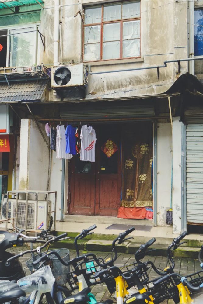 横琴小巷深处的独特风味揭秘，隐藏版特色小店大探秘！