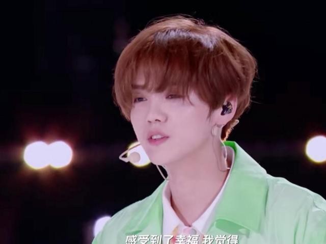 黄子韬最新视频,黄子韬最新视频，日常小趣事与友情的温馨瞬间