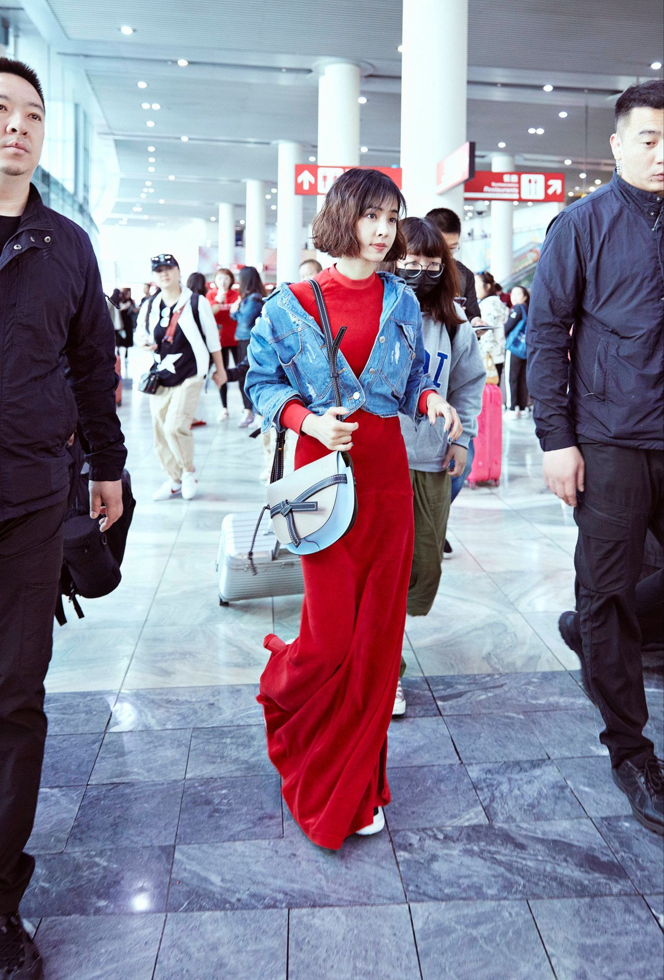 蔡依林机场最新照片,自然美景的启示之旅