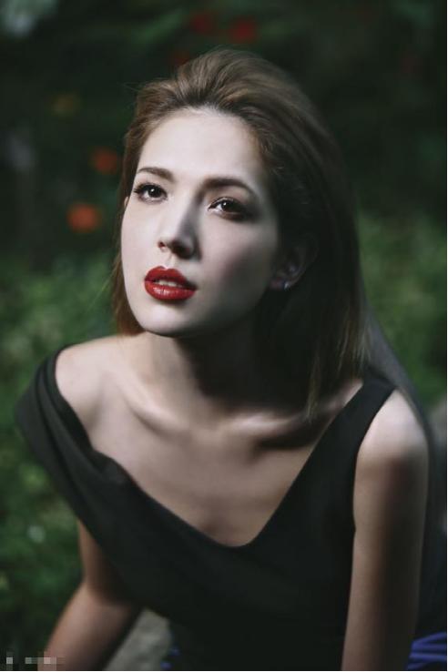 Jenny佳妮的最新自然之旅,探寻内心宁静与自然的魔法奇缘