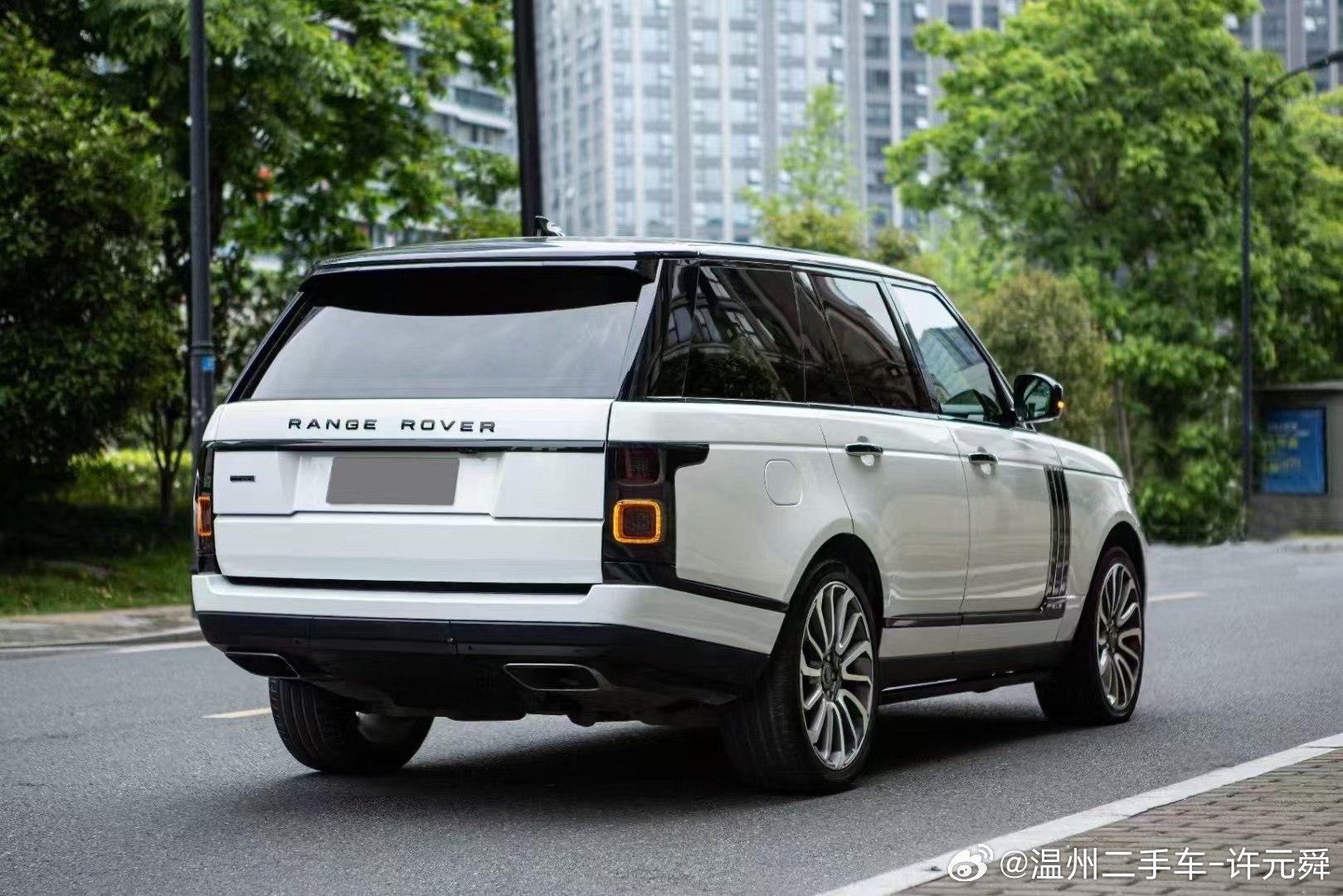 最新款揽胜,最新款揽胜，家庭之旅的温馨篇章