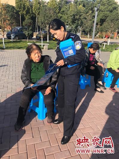 2017最新诈骗技术,探秘2017最新诈骗技术,小巷深处的神秘小店