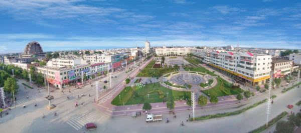 镇平最新新闻,镇平最新新闻,小镇的温馨日常与友情的力量