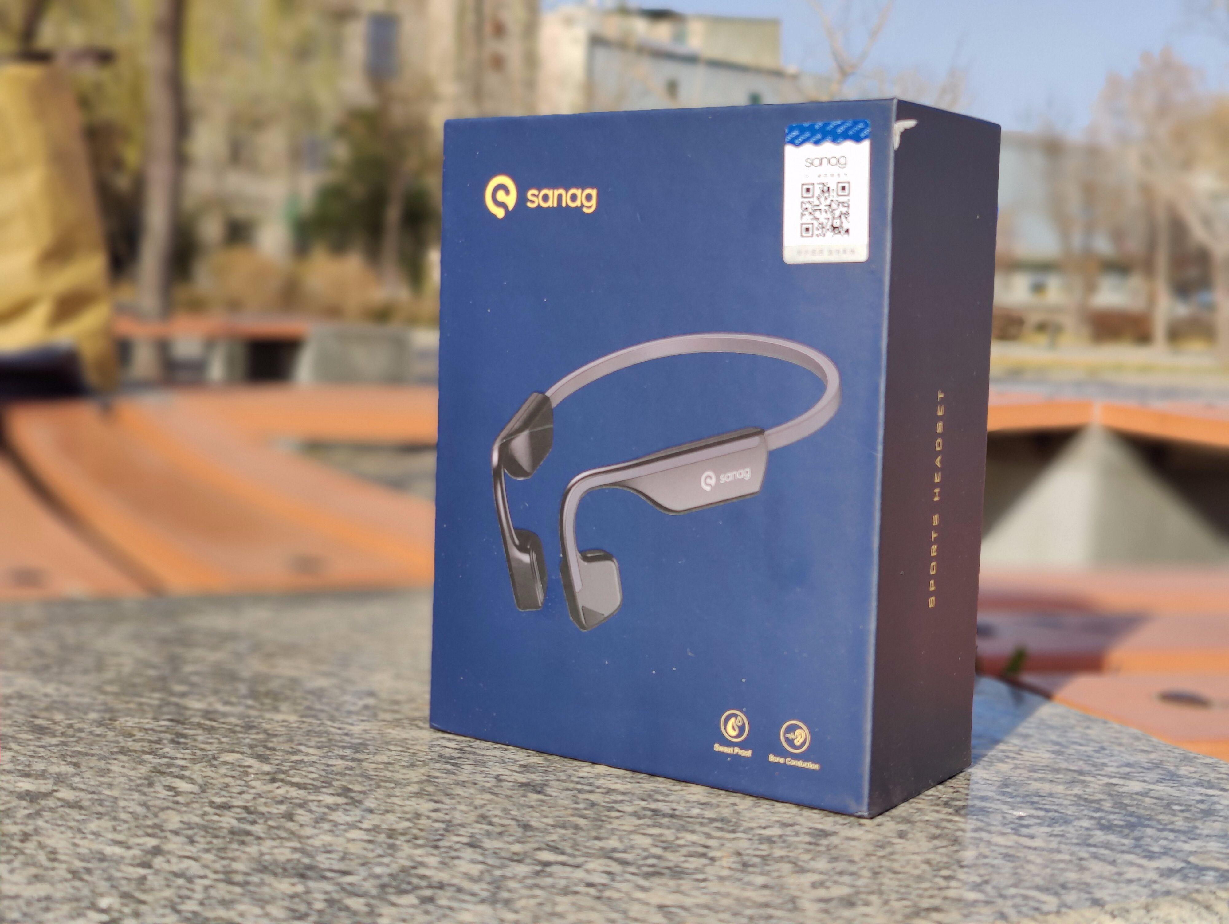 最新动铁耳机,小巷中的音乐秘境探索