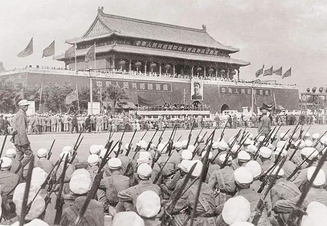 新澳门三期必开一期,决策支持方案_社交版BCJ85.952