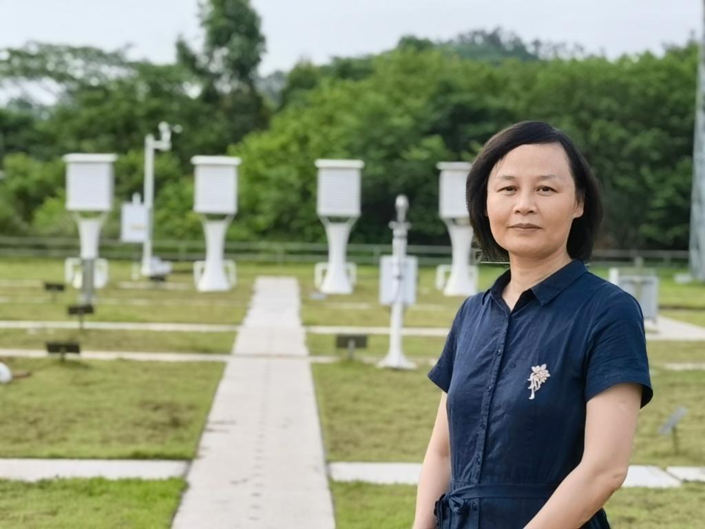 2024年香港正版资料免费直播,数据解析设计导向_桌面款140.122-2