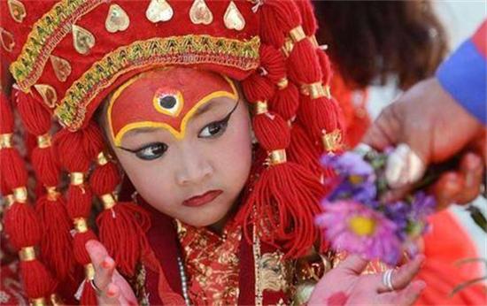 牛头最新皮肤审美变迁与玩家立场探讨视频欣赏