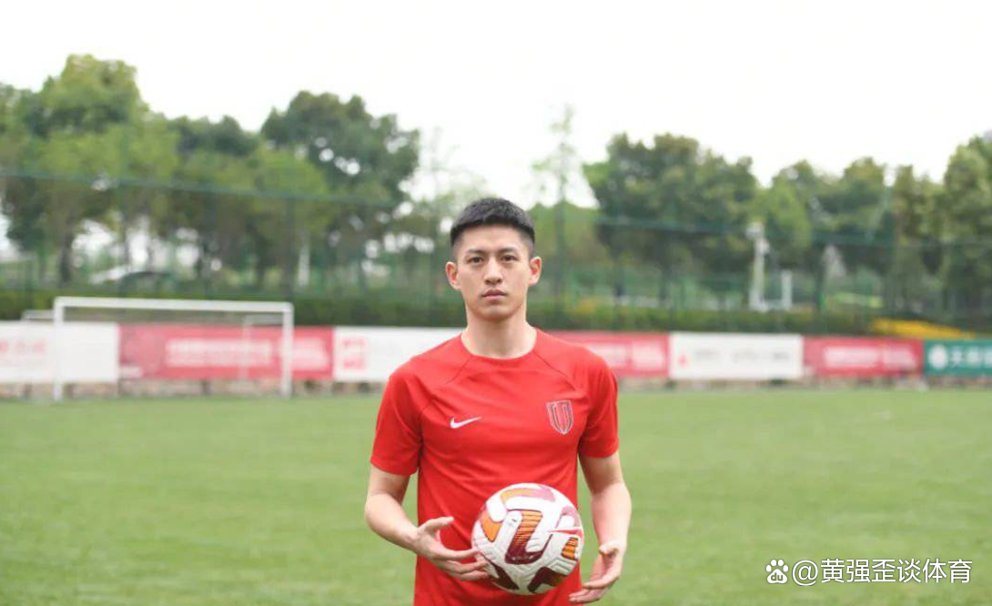 王楚最新动态，科技助力重塑球场传奇之路！