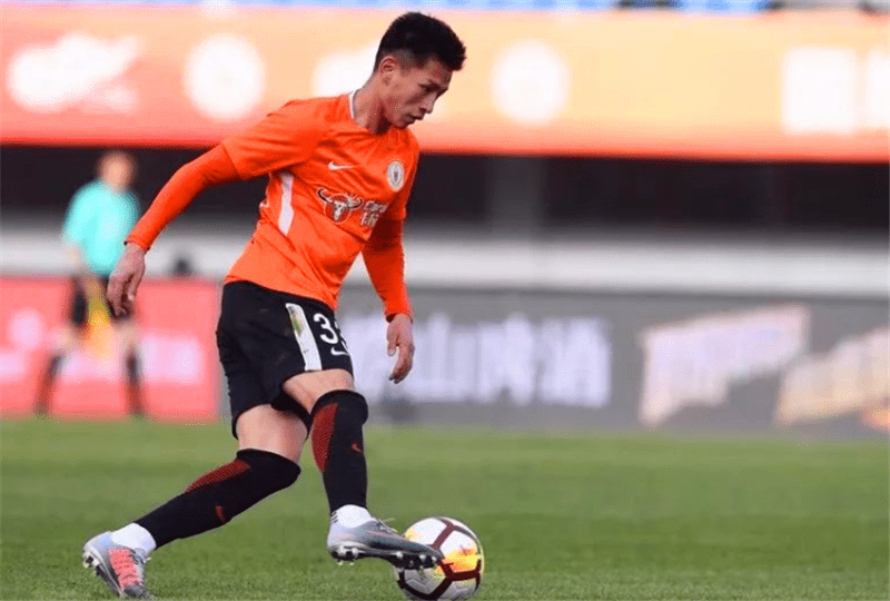 王楚最新动态,科技助力重塑球场传奇之路!