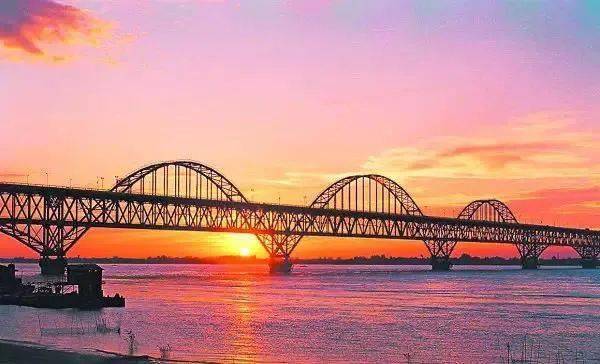 中泰桥梁重组最新消息,中泰桥梁重组最新消息分析,机遇与挑战并存