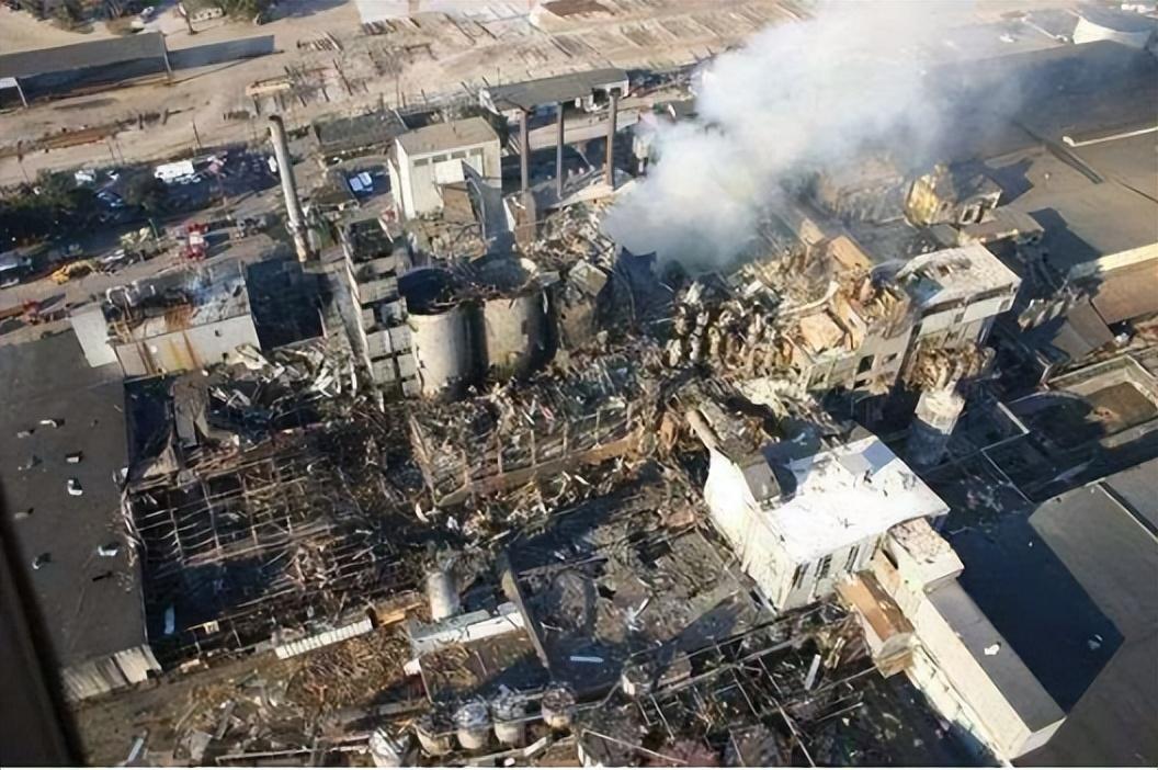 昆山中荣金属最新招工现象，探讨背后的观点与趋势