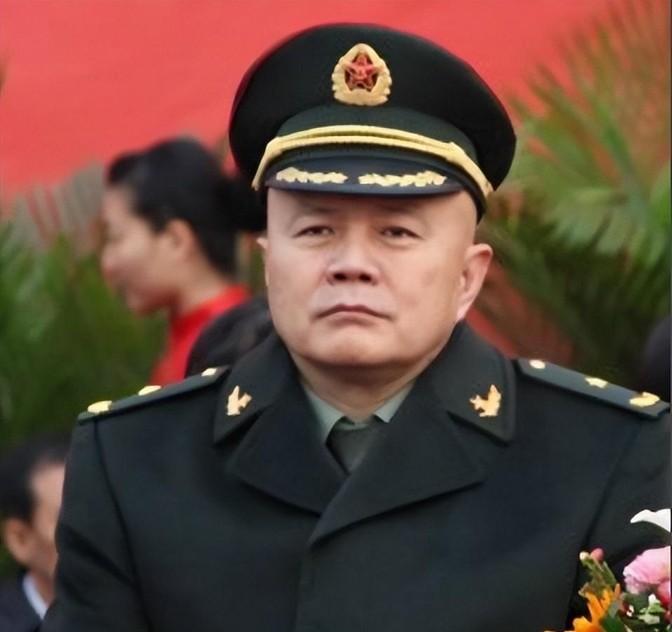 最新军旅电视剧,自信成长铸就荣耀,鼓舞人心故事震撼上线!