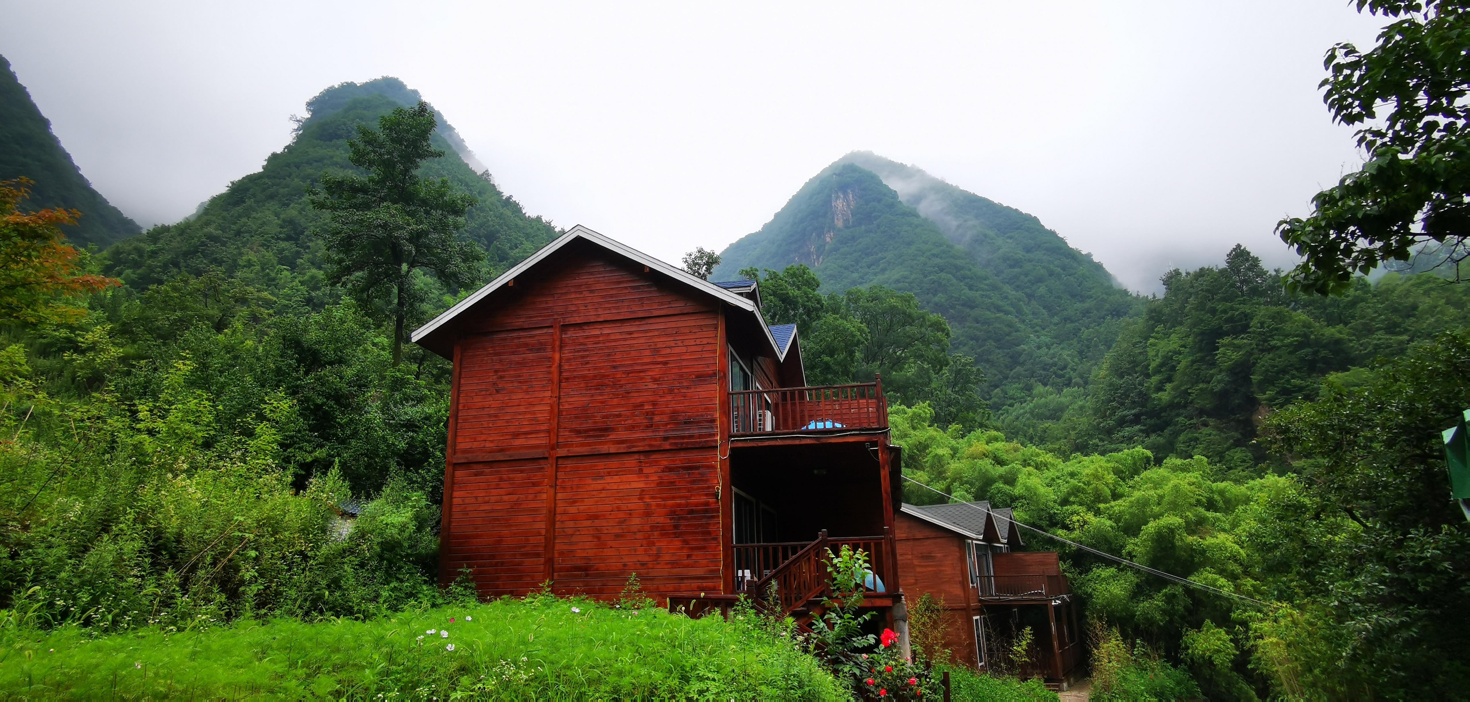 栾川铁路最新消息,小巷深处的铁路风味小店探秘