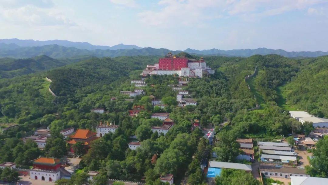 最新款婚纱图片,时代风尚的见证与爱情故事的绽放