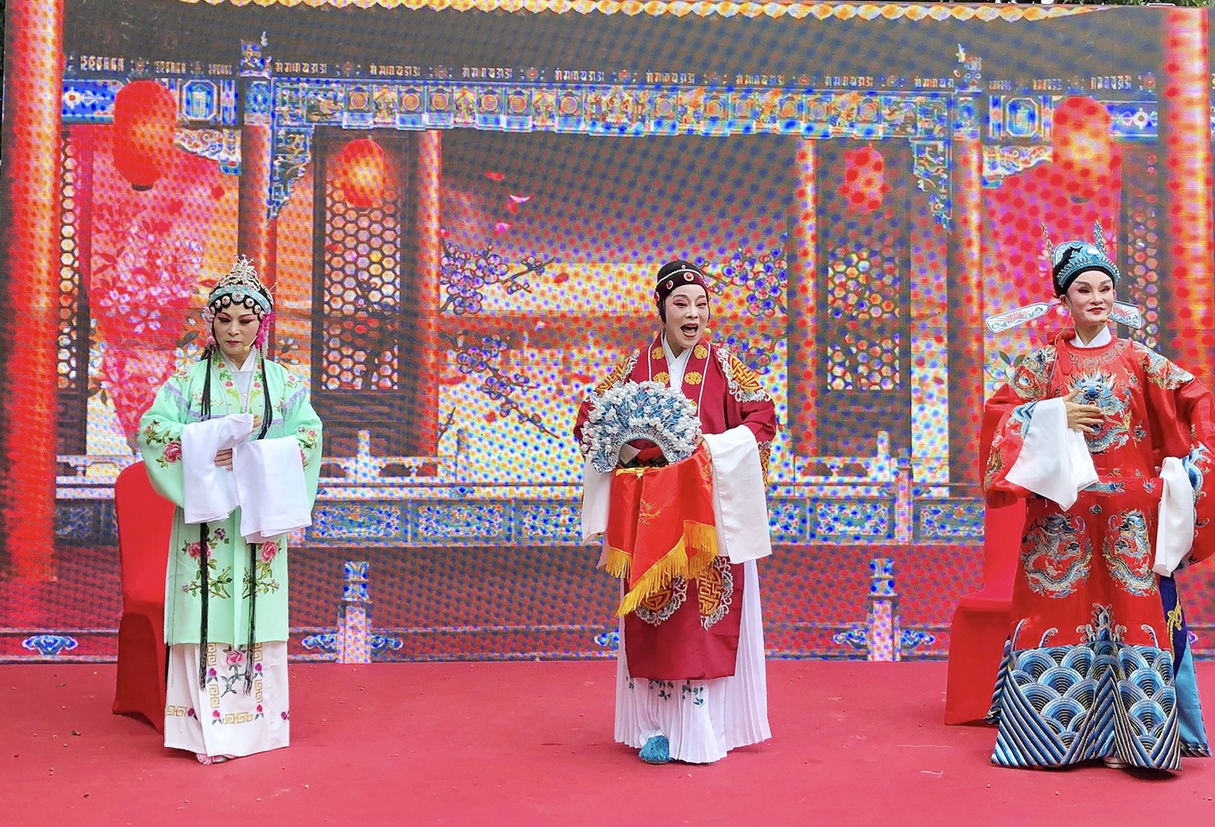 科技与传统艺术的完美融合,最新戏曲资讯网动态更新