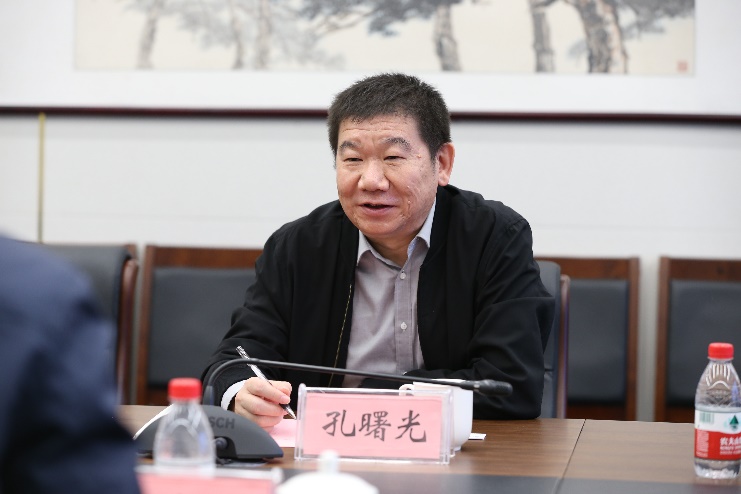 科技重塑经典,智能引领观影新时代——一村之长演员表曝光