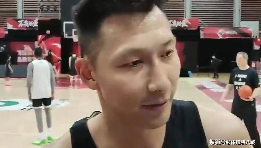 易建联的训练进阶之路，篮球巨星的最新动态