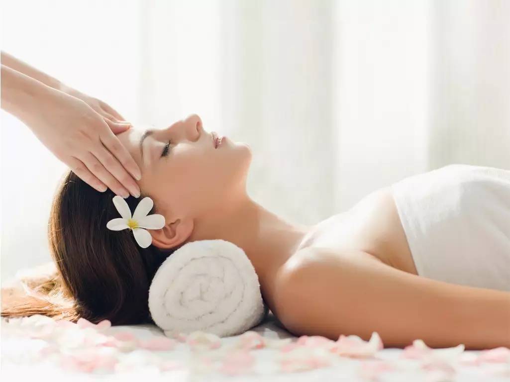 时代背景下的产后修复价格深度解析