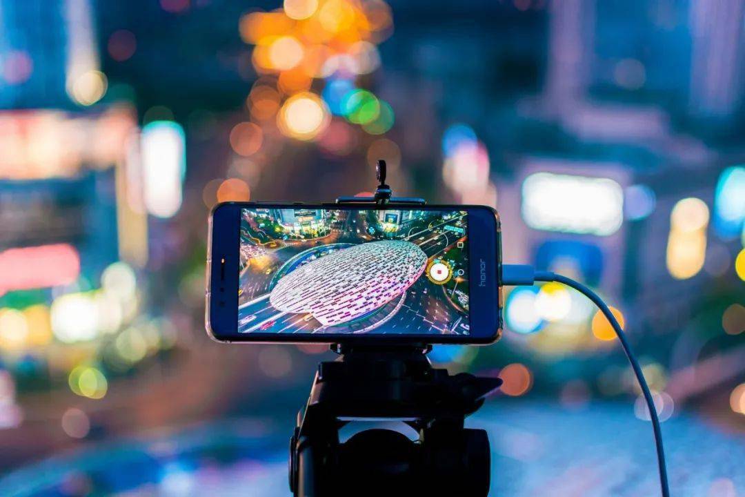 探索夜间视频世界,最新视频晚间碰撞