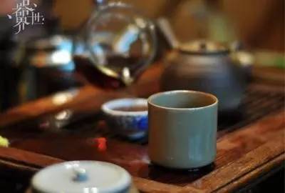 茶艺表演比赛中的高科技产品展示与竞技风采