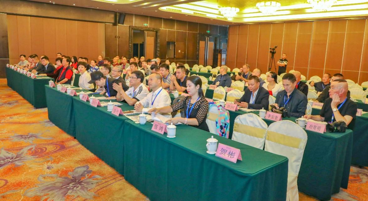 最新微电影展现高科技产品的魅力,科技与生活的完美融合