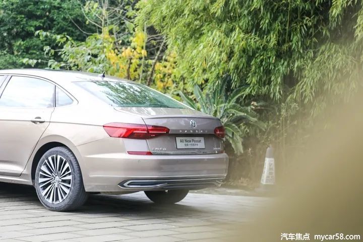 最新款帕萨特,时代精英的优选座驾