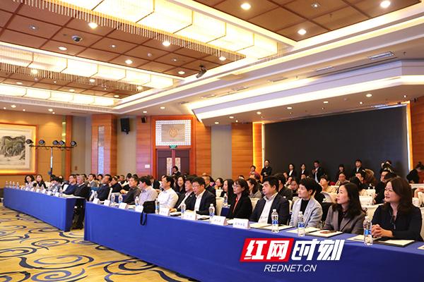 最新医改重塑医疗体系,为人民健康保驾护航