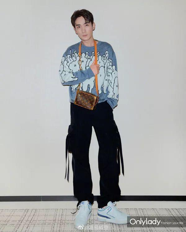 吴世勋最新日常,城市星光下的温馨时刻