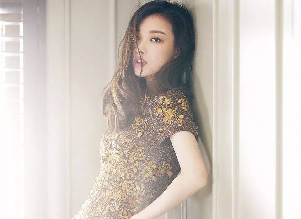 科技巅峰之作,智能生活体验机——最新封面番号