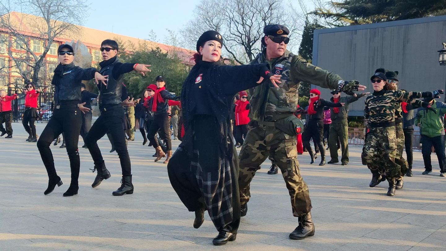 最新水兵舞,科技与生活完美融合的高科技舞蹈艺术