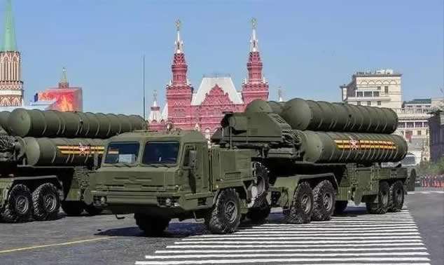 俄罗斯最新导弹,揭秘与奇妙一天的关联