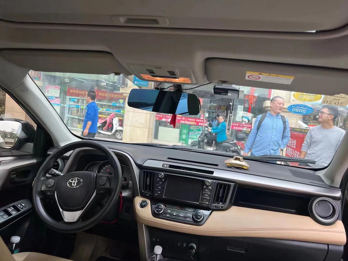 荣放最新款引领潮流,时尚新风尚!