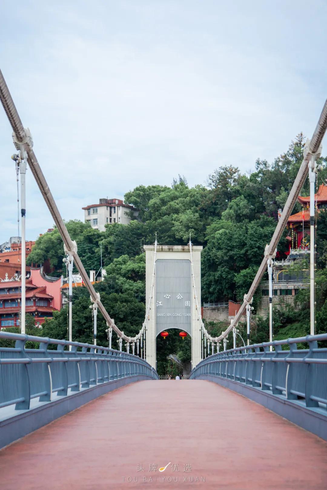 QQ最新活动揭秘,欢乐聚会神秘宝藏开启!