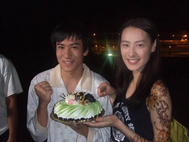 现代爱情中的独立与自我追求——不做你的女人最新章节